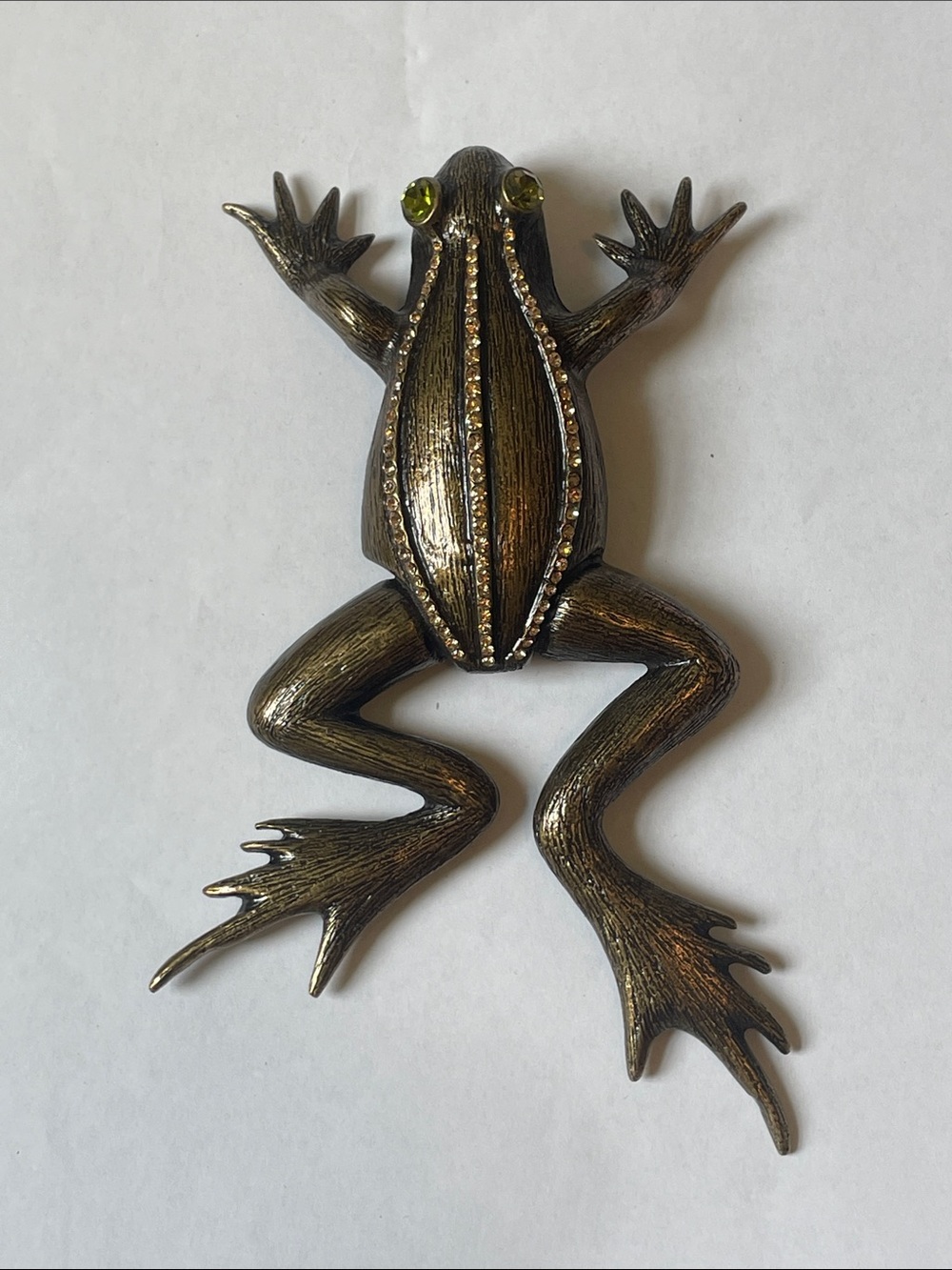 Rare Rara Avis Iris Apfel Large Frog Brooch Rhinestone Textured Bronze Tone